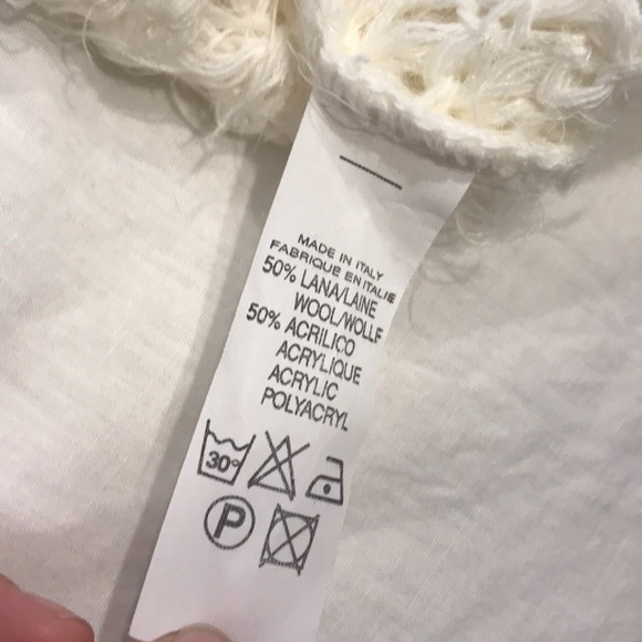 ๐HP๐Fuzzy Cowl - Picture 7 of 7